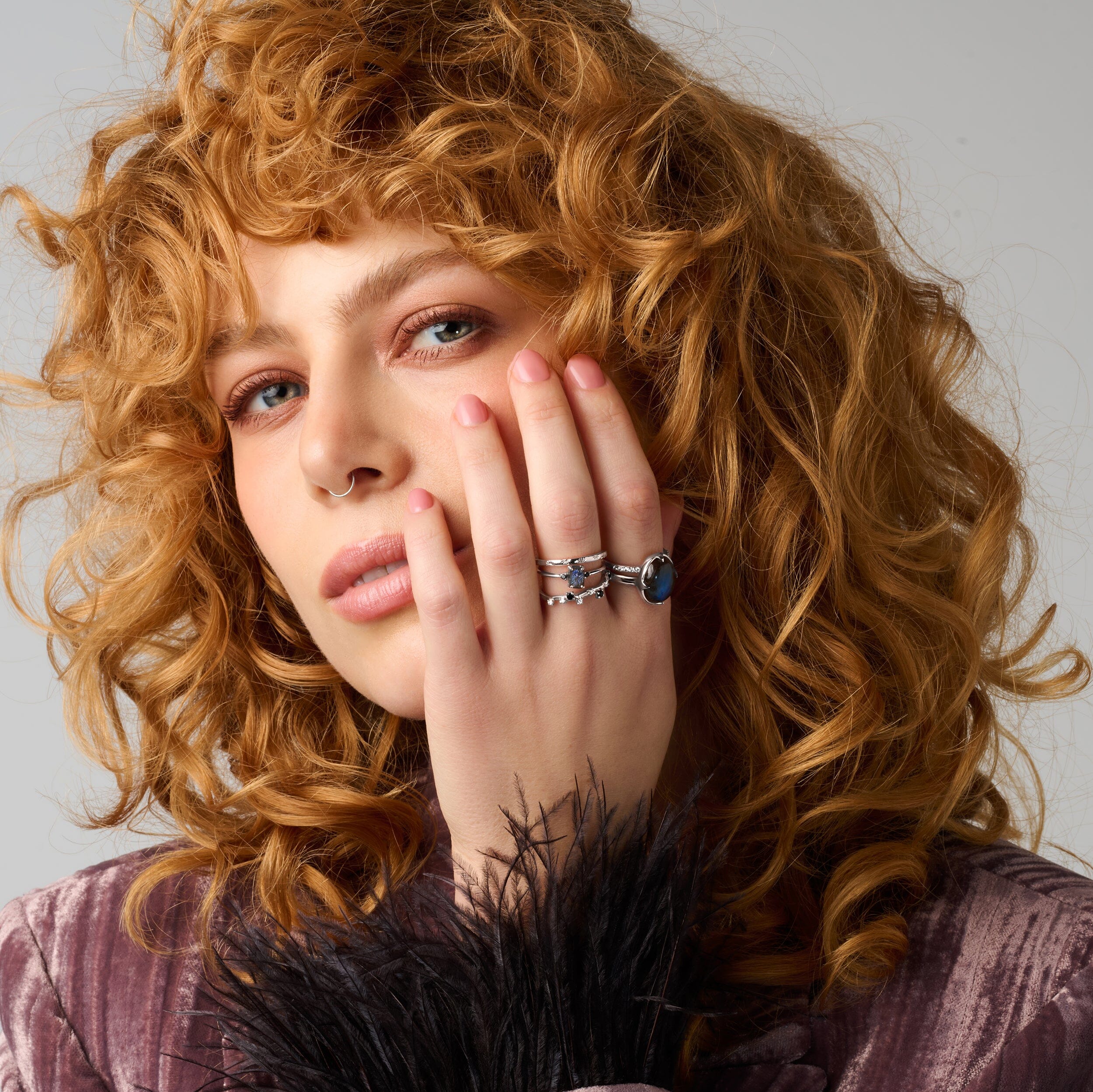 Black Onyx Ring - Stardust Band - Image 9