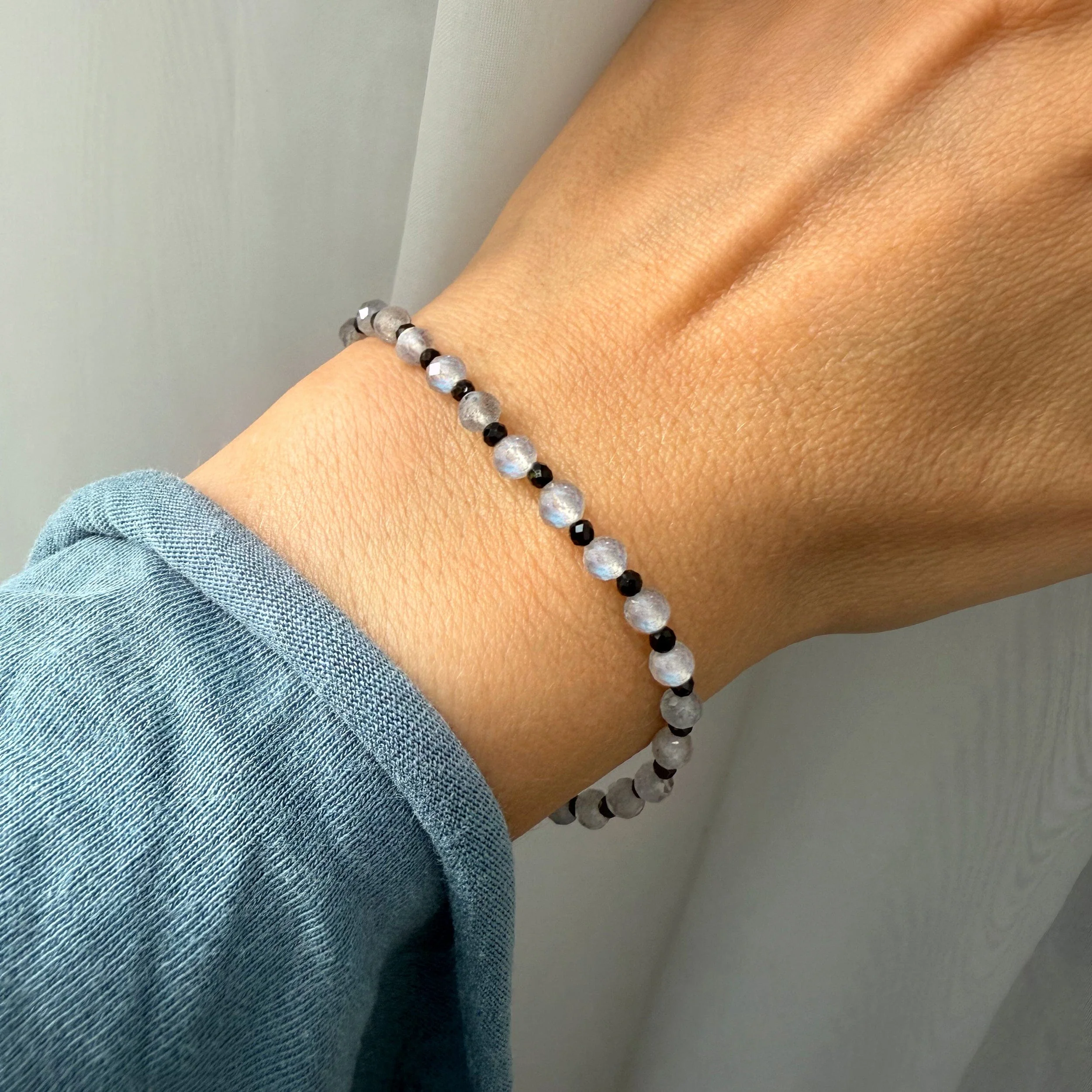 Labradorite Black Spinel Beads Bracelet - Power Shield - Image 6